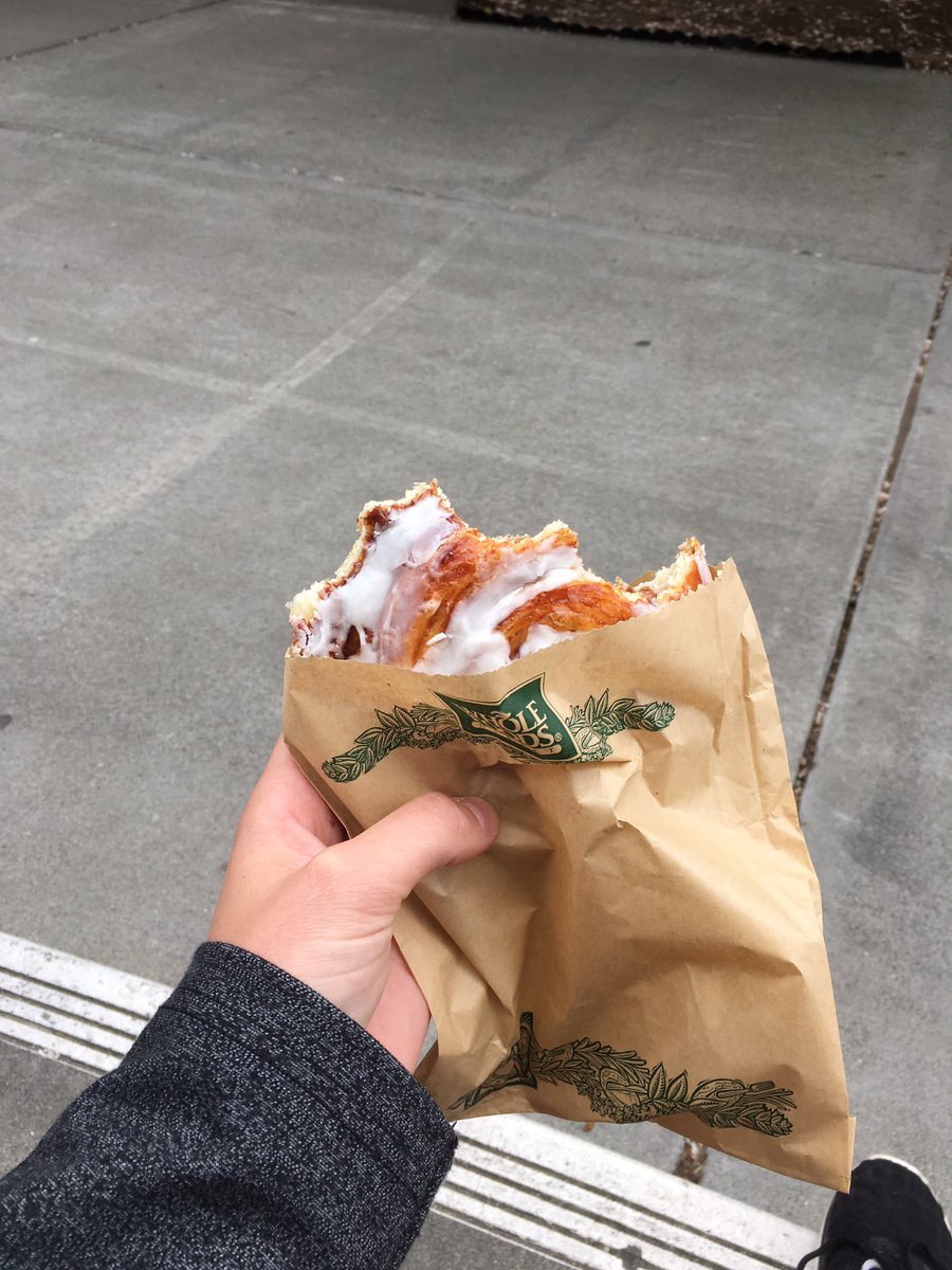MrGeorgeBenson's tweet photo. Life becomes 110x more worth living when a cinnamon roll is added to the equation 😍 https://t.co/cfytx90fAb
