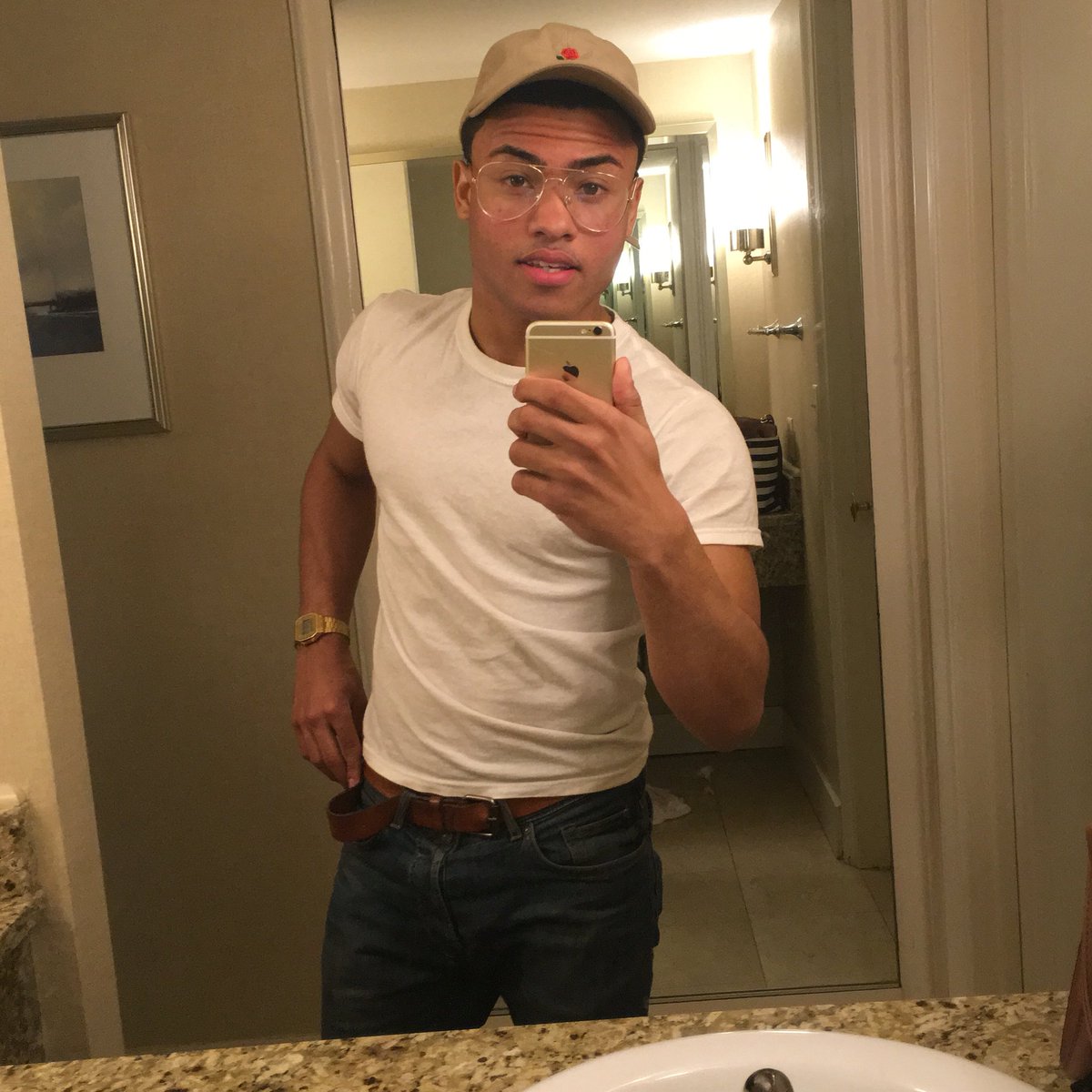 GrahamBOV's tweet image. At the Biltmore 🌃