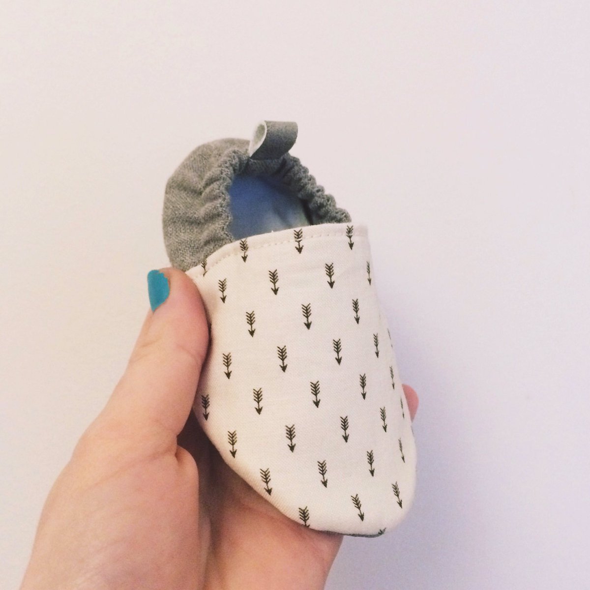 LoveRooDesigns's tweet image. A R R O W S
0-3 months to 12-18 months
etsy.com/loveroodesigns

#babyshoes #pramshoes #handmade #organic #arrowprint