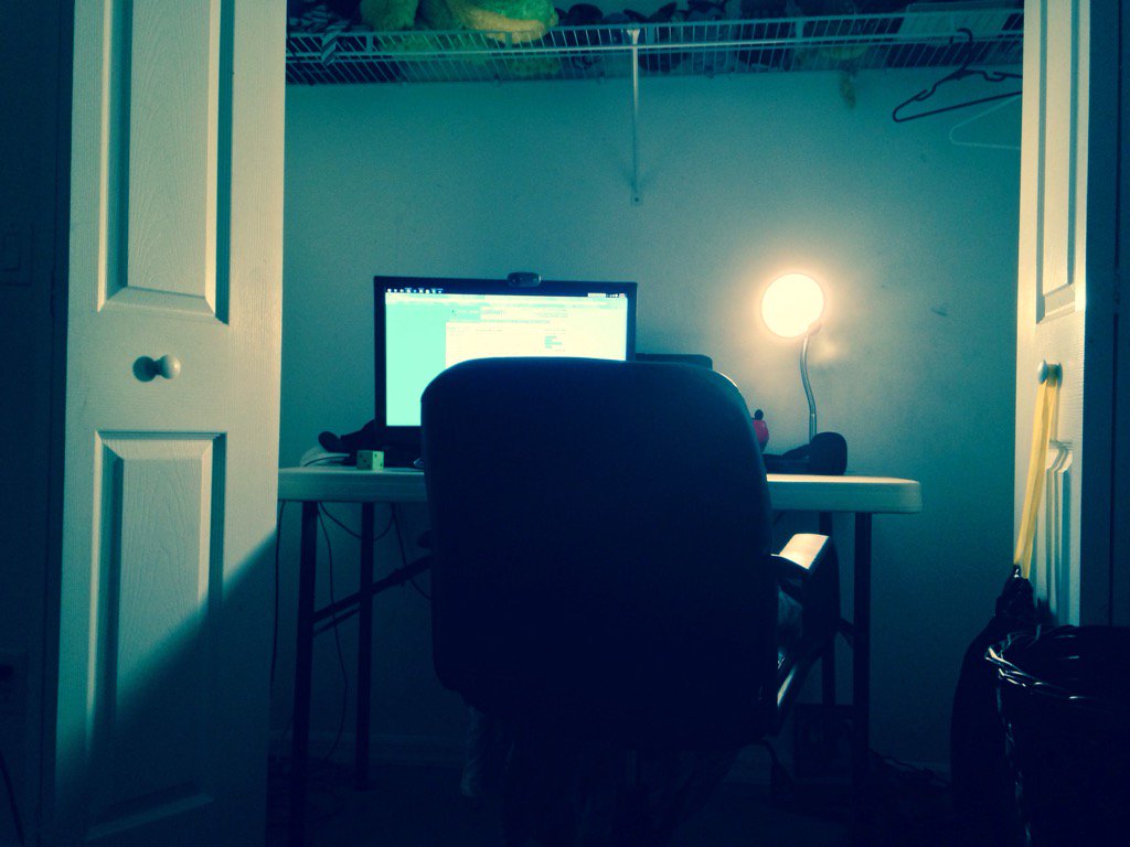 camekommd's tweet photo. My setup. https://t.co/10FVIvJkB5