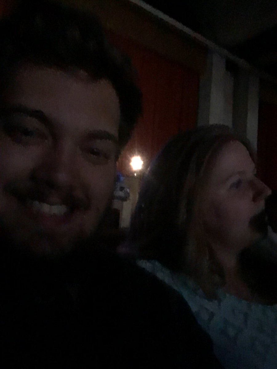 Energizee_II's tweet photo. Will you ever compete on a Cutthroat Kitchen Special? #AltonBrownLive https://t.co/oNO2y8y34Z