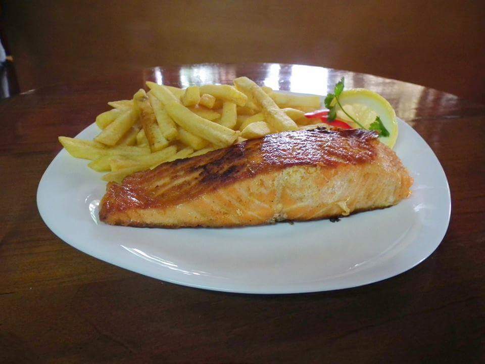 RinconMaritimo's tweet photo. Rincón Marítimo Restaurant, Temuco https://t.co/Klnqu572Fk