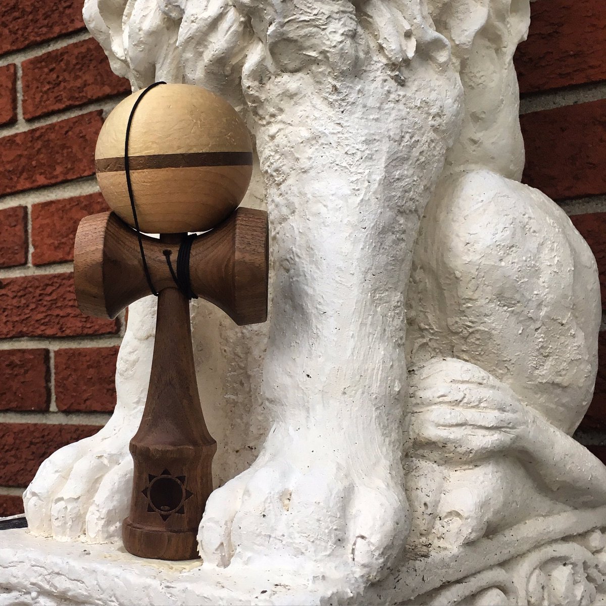 SolKendamas's tweet photo. This beautiful #solsetup was put together by Flow Team Member @aaron_mullins_9!
#kendama #solkendamas #showyourflow https://t.co/fIO3xI0yAg