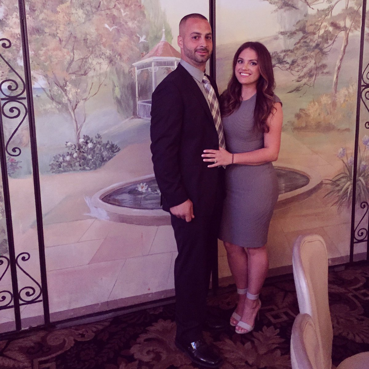MisiaPiet's tweet photo. Wedding fun https://t.co/6Fz5VKF4OI