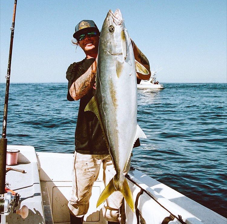 Strictly_Irons's tweet photo. This guy is a fish a magnet, BIG fish magnet. 
Hold em' high @codywakefield, hold em' high. 
#StrictlyIrons https://t.co/rdBB6CopGT