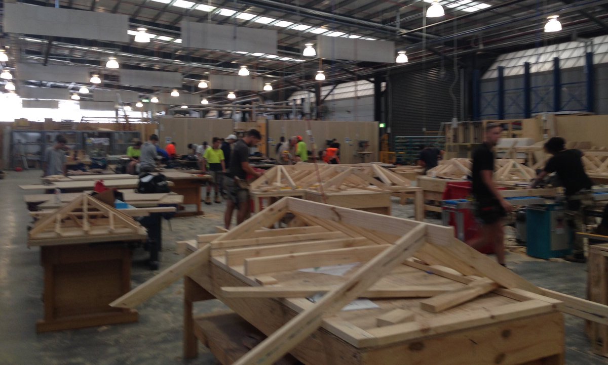 VUTrades's tweet photo. Busy day @VUTrades enrol and start courses anytime be #jobready https://t.co/forYPPuTKY