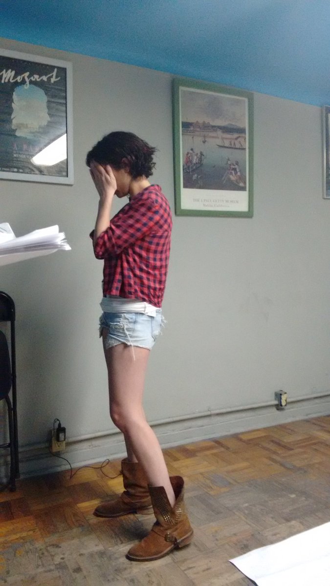 oregonmtmx's tweet photo. @PaulinaOstos (kim) en pleno ensayo https://t.co/rhYDhFFNkN