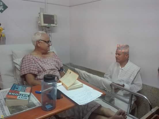 _tnjoshi's tweet photo. गरिब गम्भीर बिरामी हुदा पनि नभेटिने वीर हस्पिटलको ICU मा भ्रष्ट दलालमणी लाई किताबकापी लिएर आराम गर्न दिएकोछ। #अपराध https://t.co/mypdUuFy9f