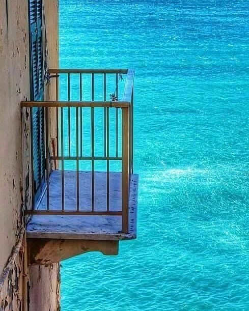 EExarchaki's tweet photo. @alcissa @DanielaGelter @Aelleouet @fragkos1 @UKinaoglu @AphroditiTheo @AKaragiorgaki @sea_jen Καλημερες😎😎😎 https://t.co/Ik762JiFCJ