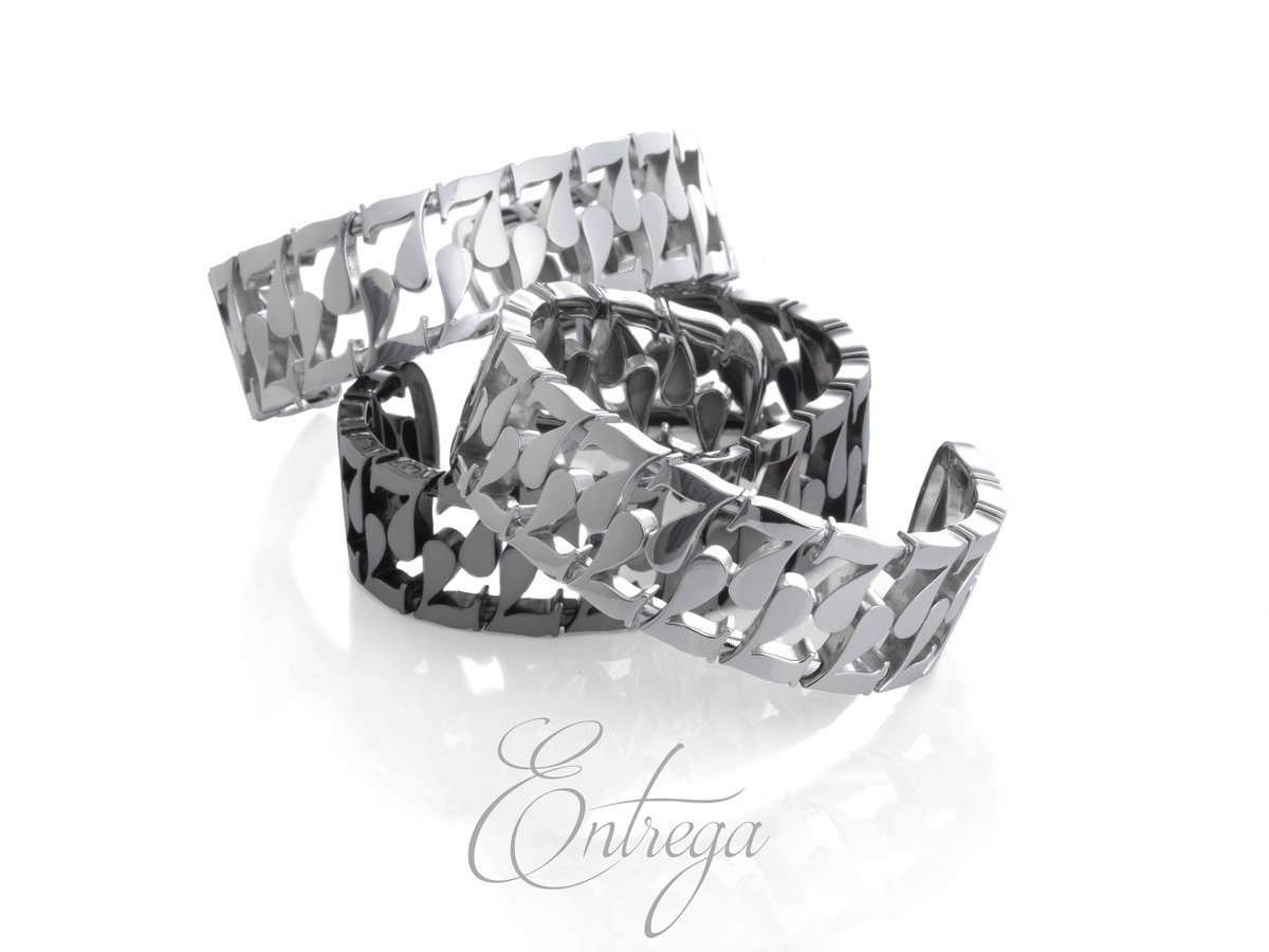 Porque ella se lo merece todo, el día 1 de mayo #diadelamadre regala <a href="/sietegallery/">SIETE Jewels Gallery</a> #pulserasmotif #joyeria #entrega