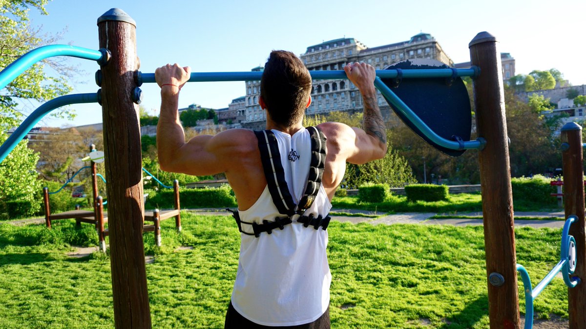 LordsofGravity's tweet photo. Budapest Workout #BrightWeights #Gymconcepts #TrainLikeAPro
Video release : FRIDAY https://t.co/zsZSdzvgBm
