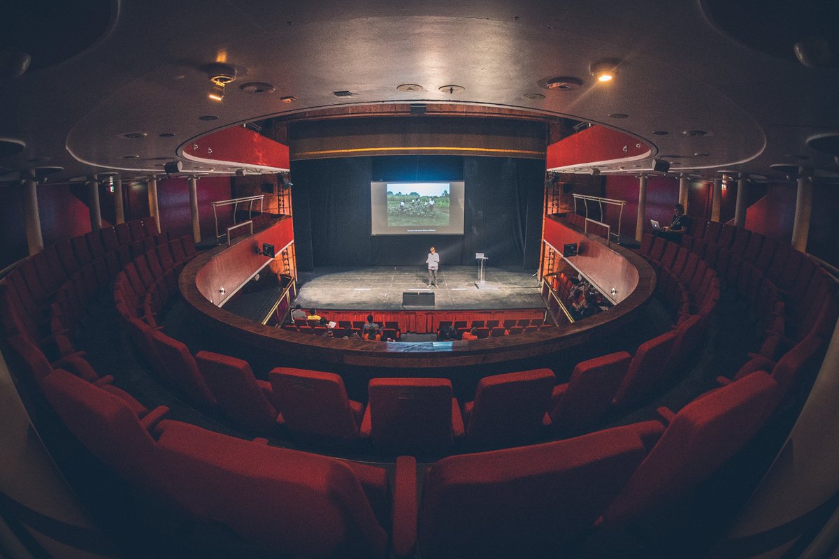 SmallisB's tweet photo. Announcing Our Full Speaking Line-up &amp; Schedule! https://t.co/1nIgP3e62t #smallisb https://t.co/ETX3yKPUk4