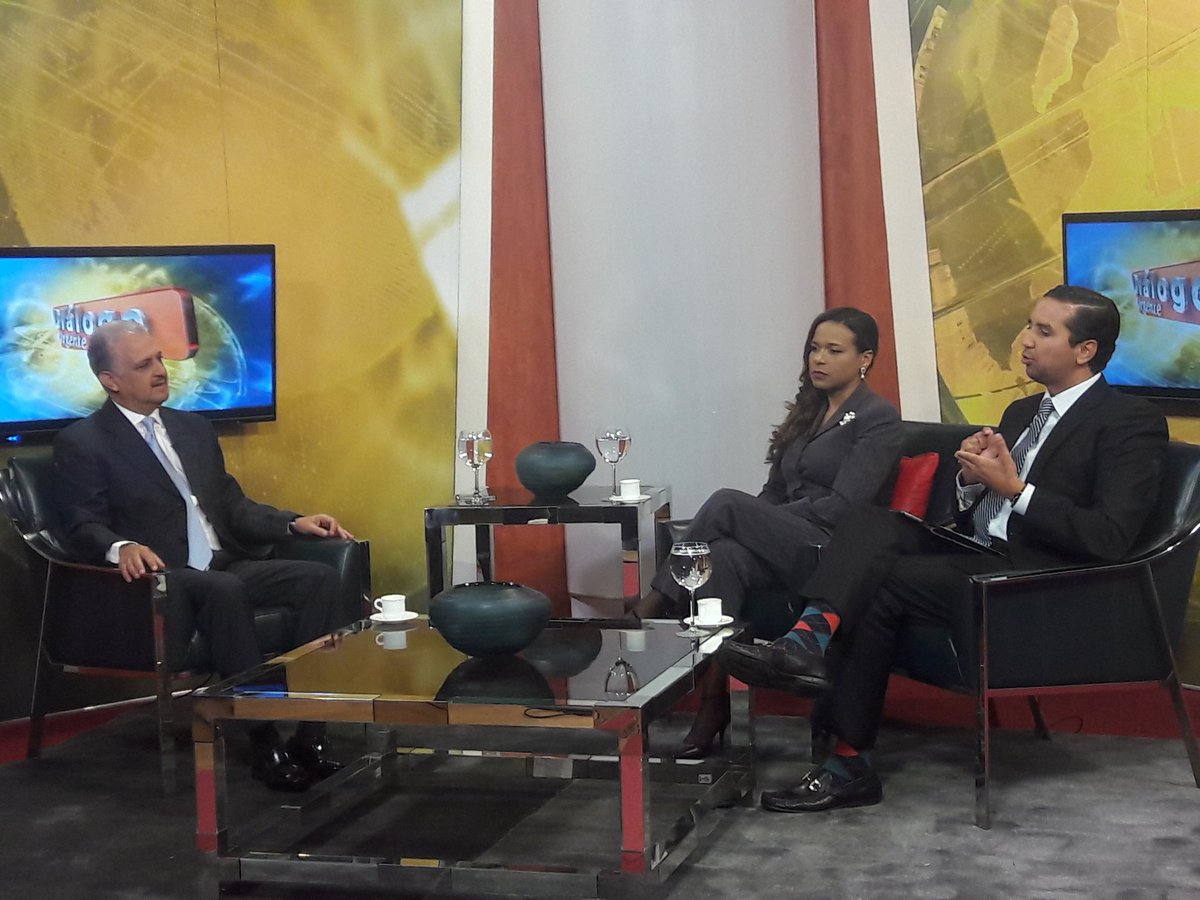 imfernandezRD's tweet photo. Ya con nosotros en @dialogourgente la entrevista principal #CesarCabrera Regidor y Cand. a la misma posicion. https://t.co/dJ1mL4bfph