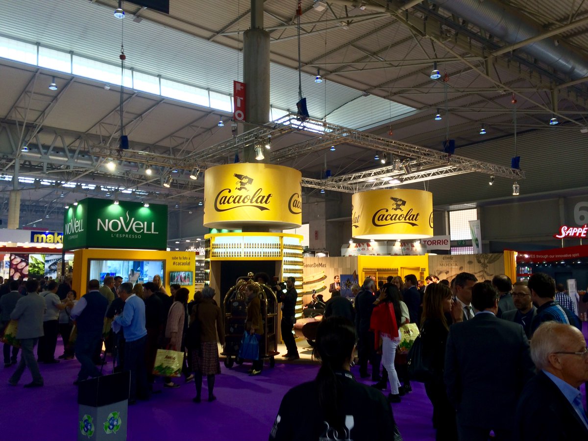 manducatbcn's tweet photo. Dia 3 a #Alimentaria2016. Avui hem visitat els stands de les grans marques de consum. #TheAlimentariaExperience https://t.co/LTzDXQVmIS