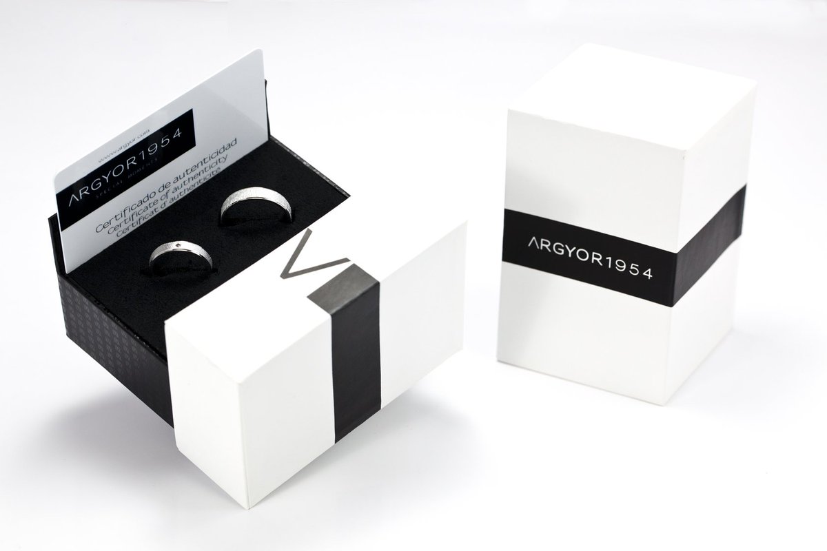 Los medios hablan del diseño de nuestro nuevo packaging de alianzas de boda #ARGYOR1954 goo.gl/CJlFP4