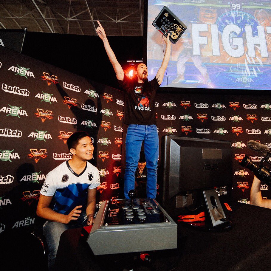 Battled one of the best @StreetFighter champions in the world @liquidnuckledu live on @twitch. Guess what happened?! https://t.co/rp5Cgi3RJ2