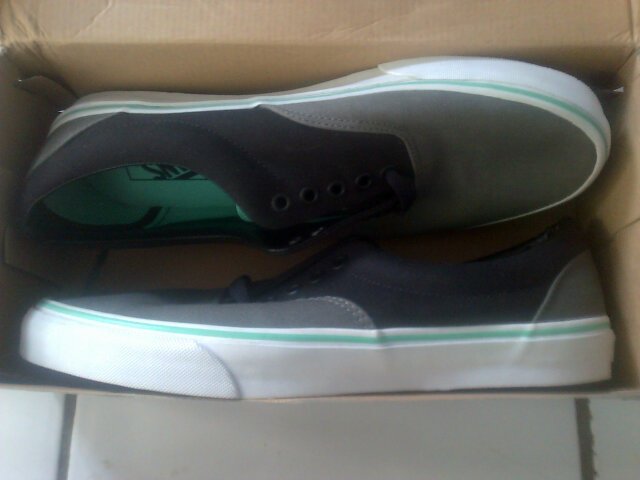 #APRILSALE Vans Era 2tone Charcoal Black (11) | 650K » 455K | <a href="/CmenOtw/">»»ORIGANSTORE INA««</a> <a href="/Allpremstore/">Allpremstore</a> <a href="/Tastic_store/">TASTIC! </a> <a href="/HujanSneakers/">Hujan Sneakers ☔</a>