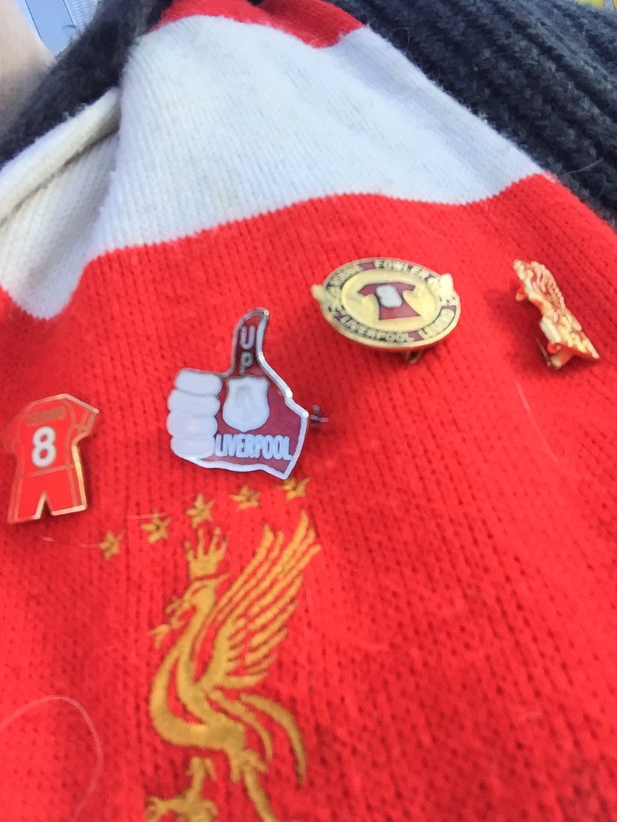 gppstorey's tweet photo. Rocking the scarf on way to work today #JFT96 #hillsboroughinquest https://t.co/fqs9Edv5Bj