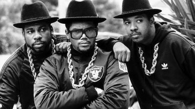 thelongacreCG's tweet photo. "Walk This Way" 2 our Back 2 the 80's #BankHoliday Weekend. RT 2 #WIN #Free Table &amp; Entry (picked 1pm 2day) #FTW https://t.co/cOYMFFV0Hc