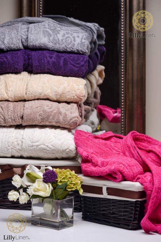 LillyLinen's tweet photo. If you're looking for luxury touch for your bathroom ...you'll surely find it @LillyLinen 

Visit us @LillyLinen https://t.co/ZfOKpqWhFV
