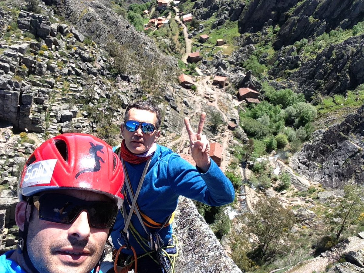 Lunes de escalada en Peña García(Portugal) #cmkarakorum #ciudadrodrigo