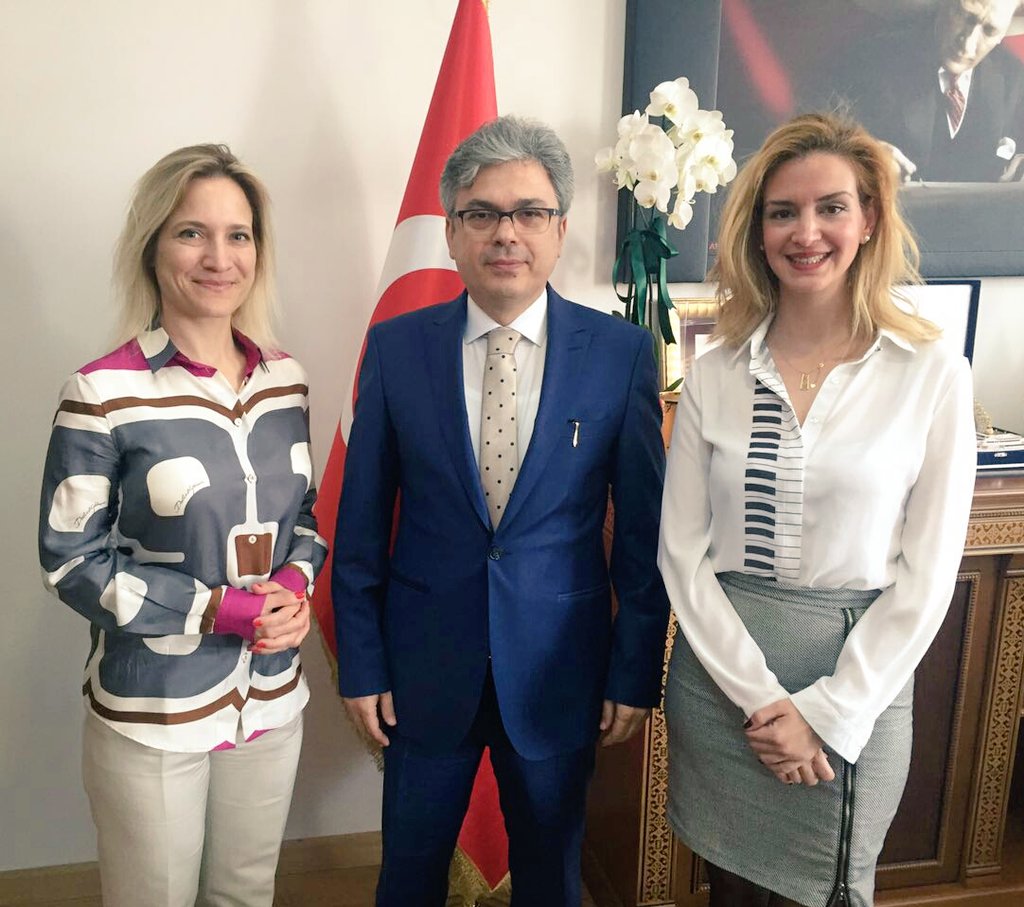 Bahçeşehir Üniversitemiz olarak Istanbul İl Milli Eğitim Müdürümüz <a href="/farukyelkenci/">Ömer Faruk Yelkenci</a> 'ye görevinde başarılar diliyoruz.