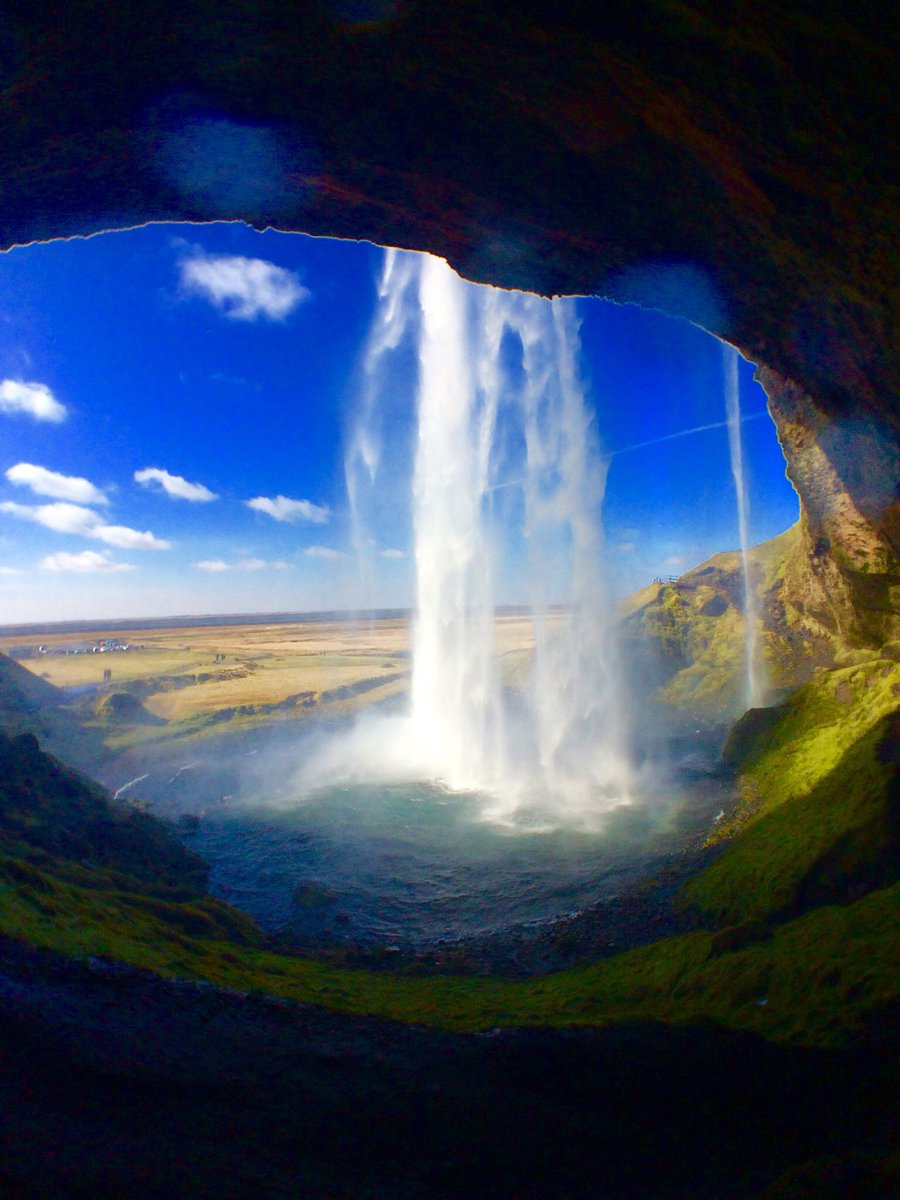reishonger's tweet photo. Day 2 in stunning Iceland, the pictures say it all#meteenhuurautoziejemeer @Sunnycars_NL @wowair https://t.co/OCj7DFBpqA