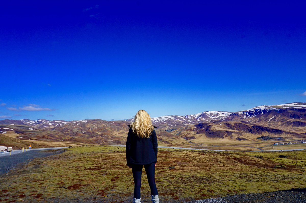 reishonger's tweet photo. Day 2 in stunning Iceland, the pictures say it all#meteenhuurautoziejemeer @Sunnycars_NL @wowair https://t.co/OCj7DFBpqA