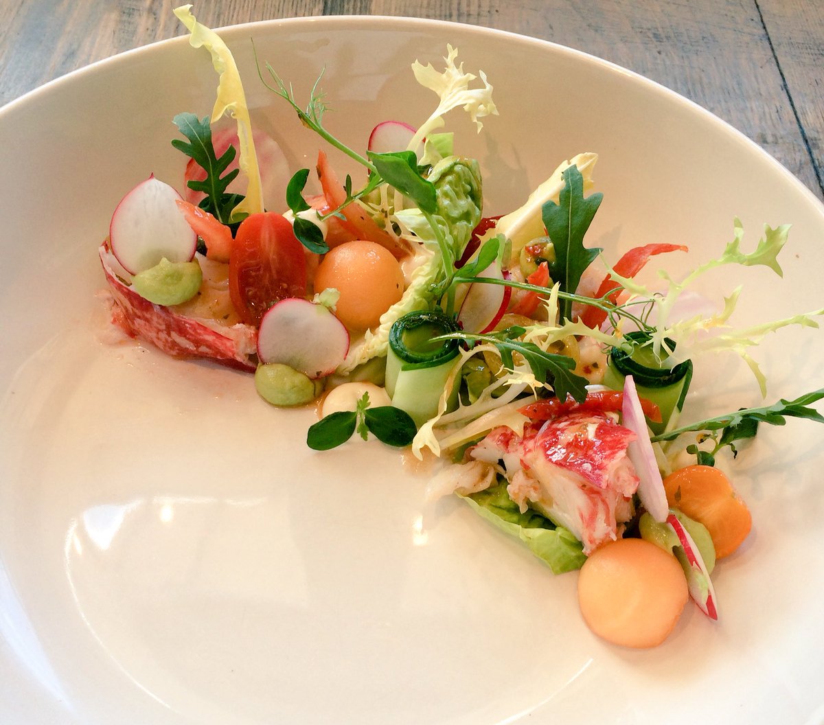 Vandaag weer open op woensdag! Jammer van het weer maar wij hebben genoeg in huis voor een topavond! #koningsdag