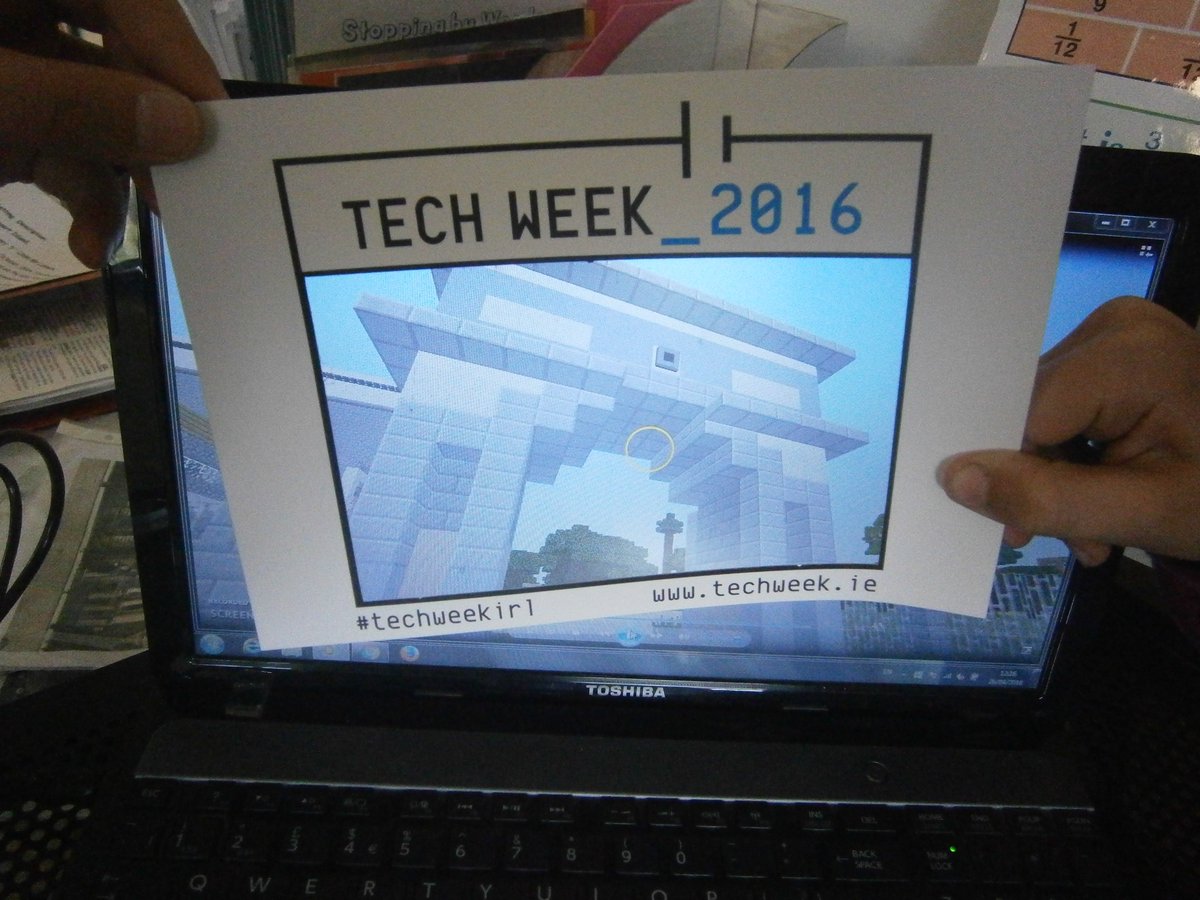 Techtitans29's tweet image. 5th class recreated Stephen&apos;s Green &amp;amp; surrounding buildings using Minecraft for @mindrising16 project. #TechWeekIr