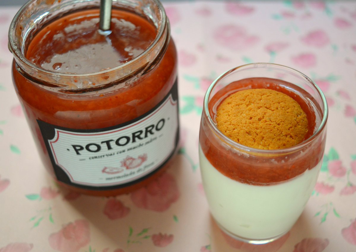 Celia_Lastres's tweet photo. Invitados sorpresa? Mi @PotorroGourmet te salva! Haz un minivasito con yogur+2cdas de Potorro de fresa+1campurriana https://t.co/mC0zHs6SoZ