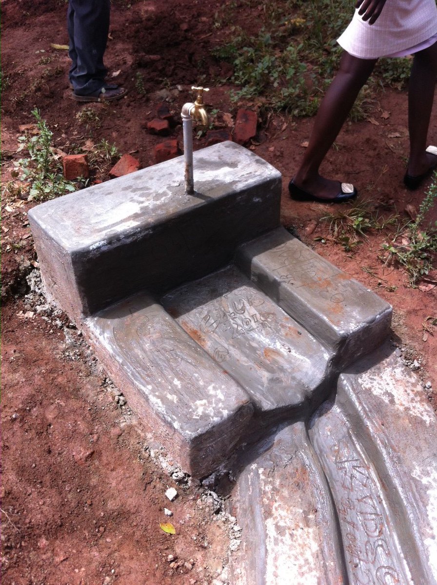 longwellwalk's tweet photo. Construction is complete in Jandira! Year-round water access for 3,000+ community! @KidsClubKampala https://t.co/iQLpOb4Ben
