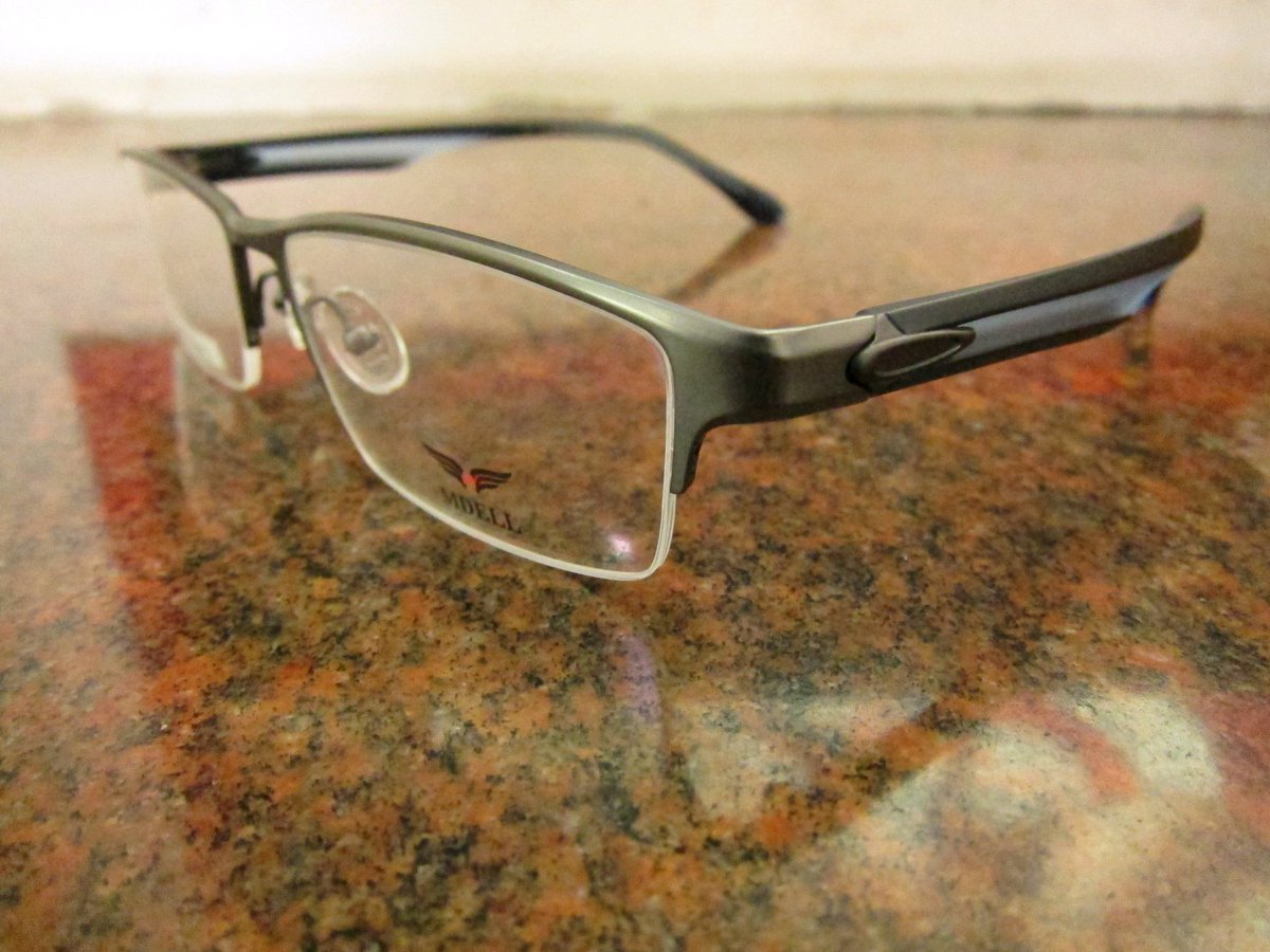 MDELL
MD0056
COL.3
Original
Rp. 1.135.000.-
Hp/wa : 081317679897 
#eyewear #kacamata