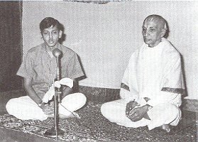 ATGTheMovie's tweet image. This is an amazing offering of programs in Vinyasa Krama Yoga by Srivatsa Ramaswami at LMU. tinyurl.com/zt3u4fq