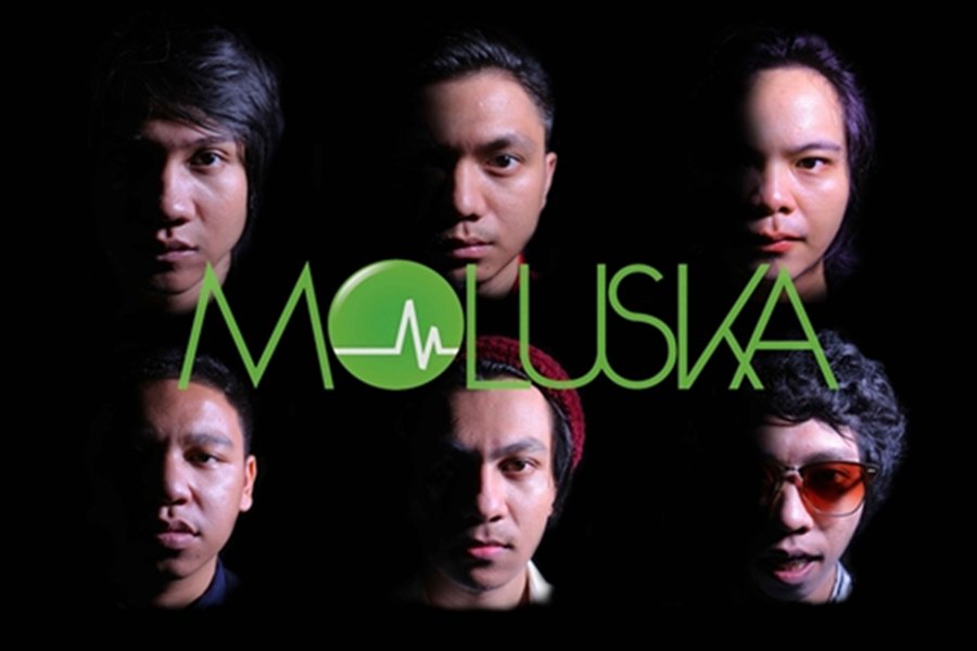 LazuarRadio's tweet photo. #LAZUARMUSIK : MOLUSKA Release Single “Cinta Dari Surga” https://t.co/Vo6JEtibdA … @BandMoluska https://t.co/jkxmwDo41o