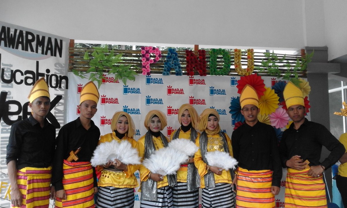 Az_Ruffiyani's tweet photo. Edisi Lomba Nari
#26April2016
#HIMAB... Maju dan Berkarya https://t.co/0lDIXLGOiZ