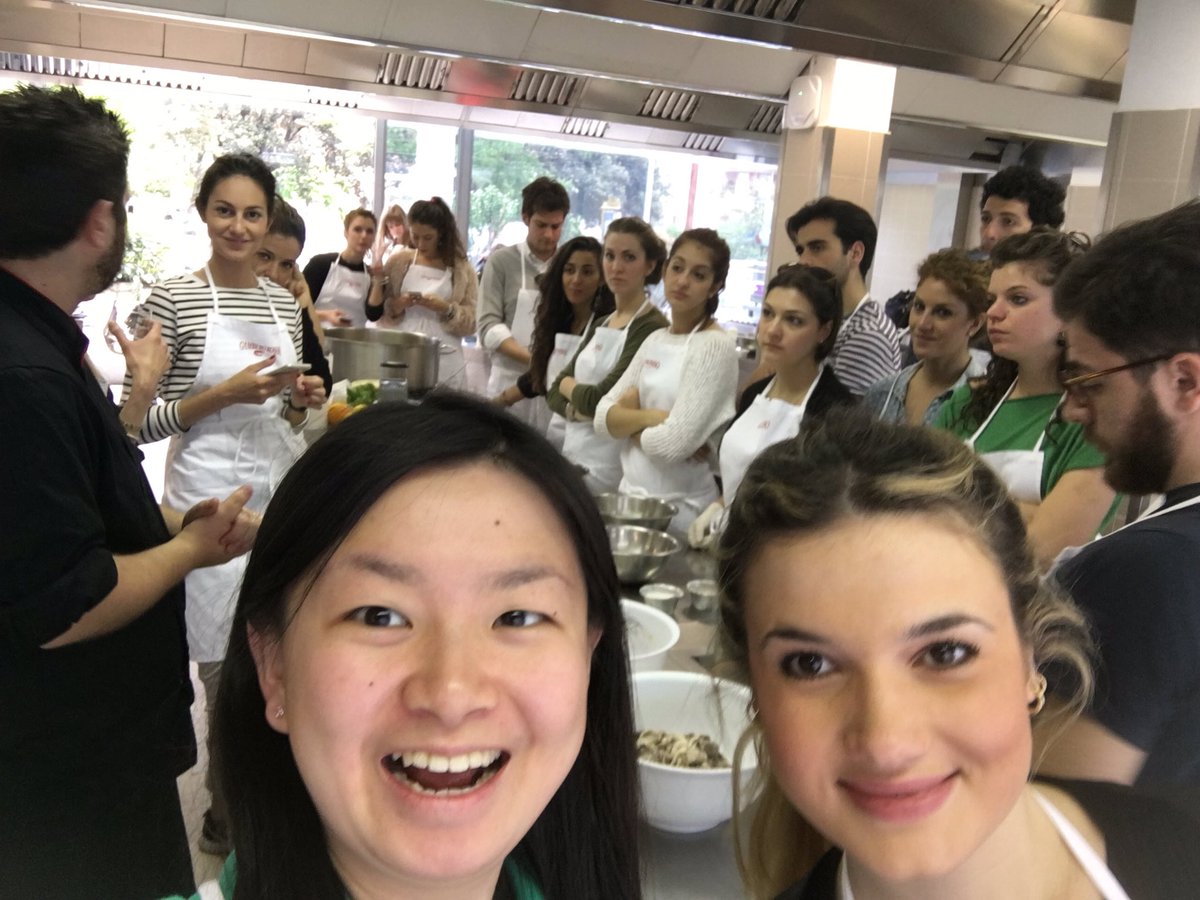Fanghina's tweet photo. #CookingDay for the @Food_Wine_Iulm at @ilGamberoRosso 
#food #seafood #TweetYe https://t.co/YI9B0FghTG