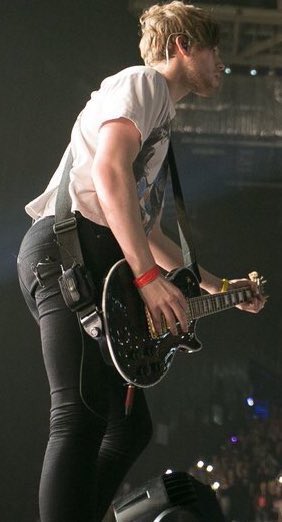 Hola. <a href="/perfectsmythe/">Seb.</a>