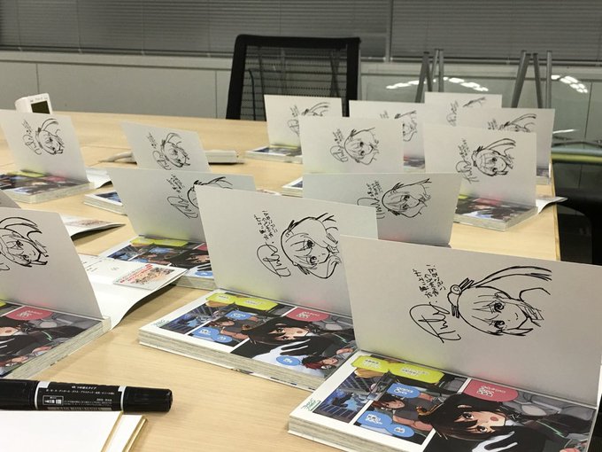 ブシロード編集部でサインと色紙描いてきた〜(一昨日 