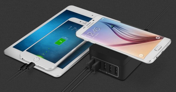 ectechnology_jp's tweet photo. 【新製品登場】なに？iEC 2イン1の充電器？はい、QI充電器とUSBが合わさった2in1充電器だ！ウザくなく、上部のQiパッド部分が取り外し可能。今すぐチェック⇒　https://t.co/hqfqKFUhyH https://t.co/T3eIsNEORA