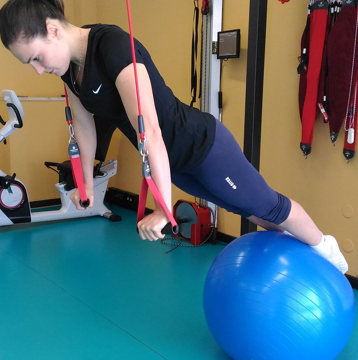 FisionovaFI's tweet photo. La nostra preparatrice Giulia.
Siete pronti per l'estate? Presso il nostro centro, praparazione sport estivi! https://t.co/NHEyvalCUF