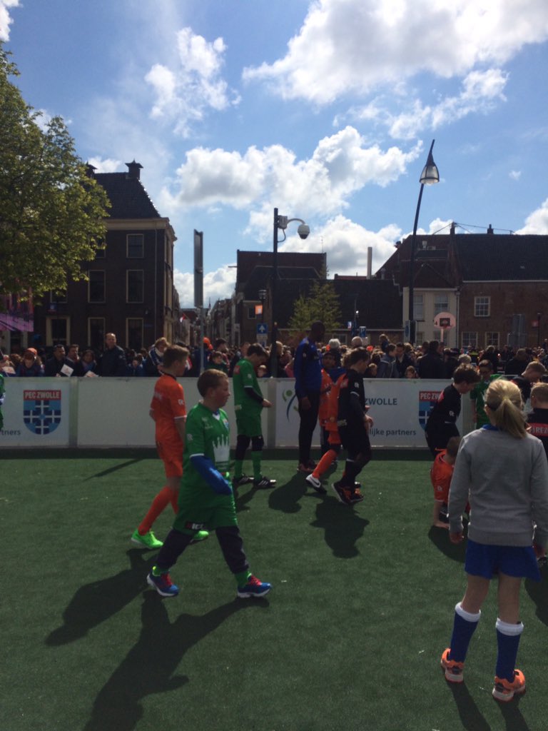 Het aftellen is begonnen, onze collega's en de topsporters zijn er klaar voor #Koningsdagzwolle