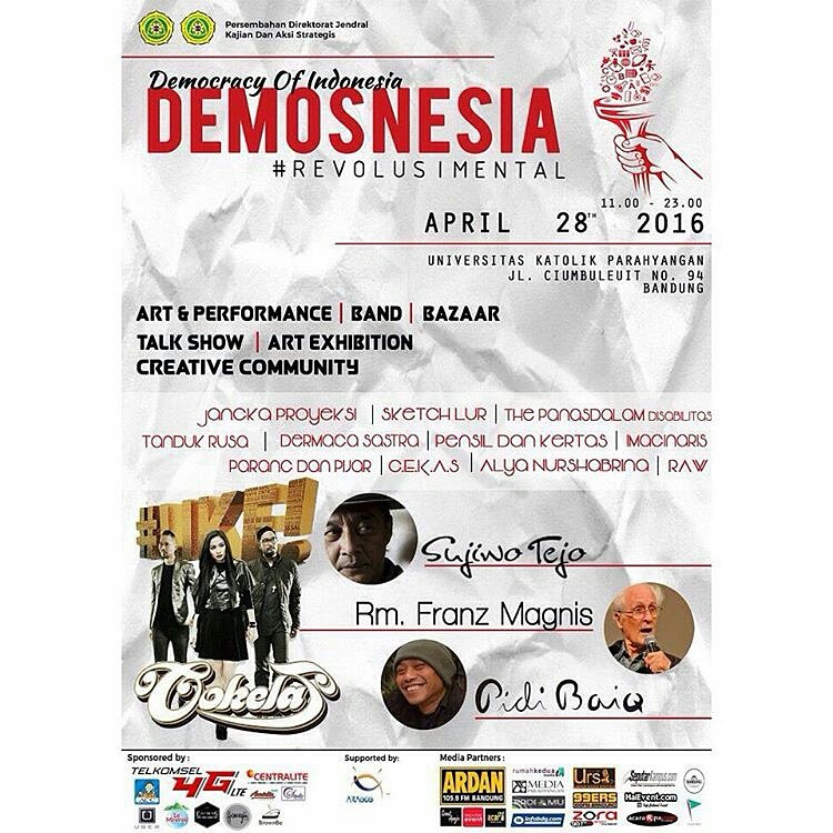 Musik24Jam's tweet photo. #Demosnesia | @COKELATband | Malam Ini | Parkiran Rektorat Universitas Parahyangan | @demosnesia #Musik24Jam https://t.co/wjZHUQ4M5Y