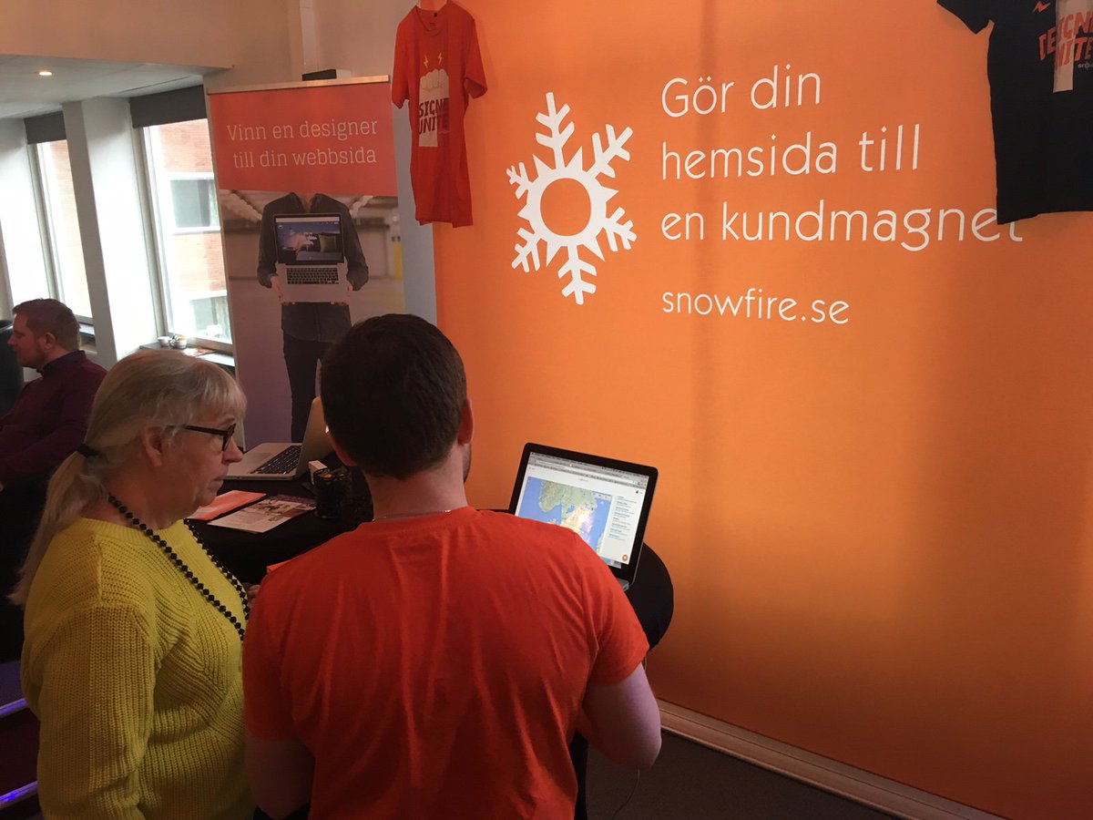 snowfire's tweet photo. Bus touring North Sweden w Government &amp; Experts. Today in #skeå #umeå  Meet @marcusTornell @NetzCarl #entrepreneur https://t.co/TE8K0Xbq06