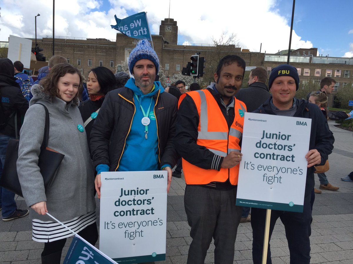 FBU West Midlands (@westmidlandsfbu) on Twitter photo We're at the picket line at Queen Elizabeth Hospital Bham. Bringing support and solidarity from Firefighters <a href="/TheBMA/">The BMA</a> We're at the picket line at Queen Elizabeth Hospital Bham. Bringing support and solidarity from Firefighters <a href="/TheBMA/">The BMA</a>