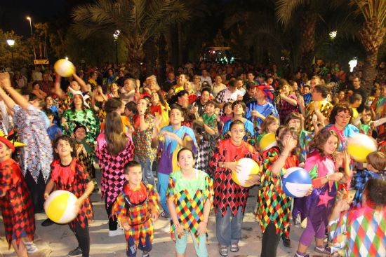 RomMediaMurcia's tweet photo. "Además el sábado la gente podrá disfrutar del desfile de #CorreMayos", J. Romero https://t.co/a7PlxPTq4F https://t.co/tVU6QjHJFX