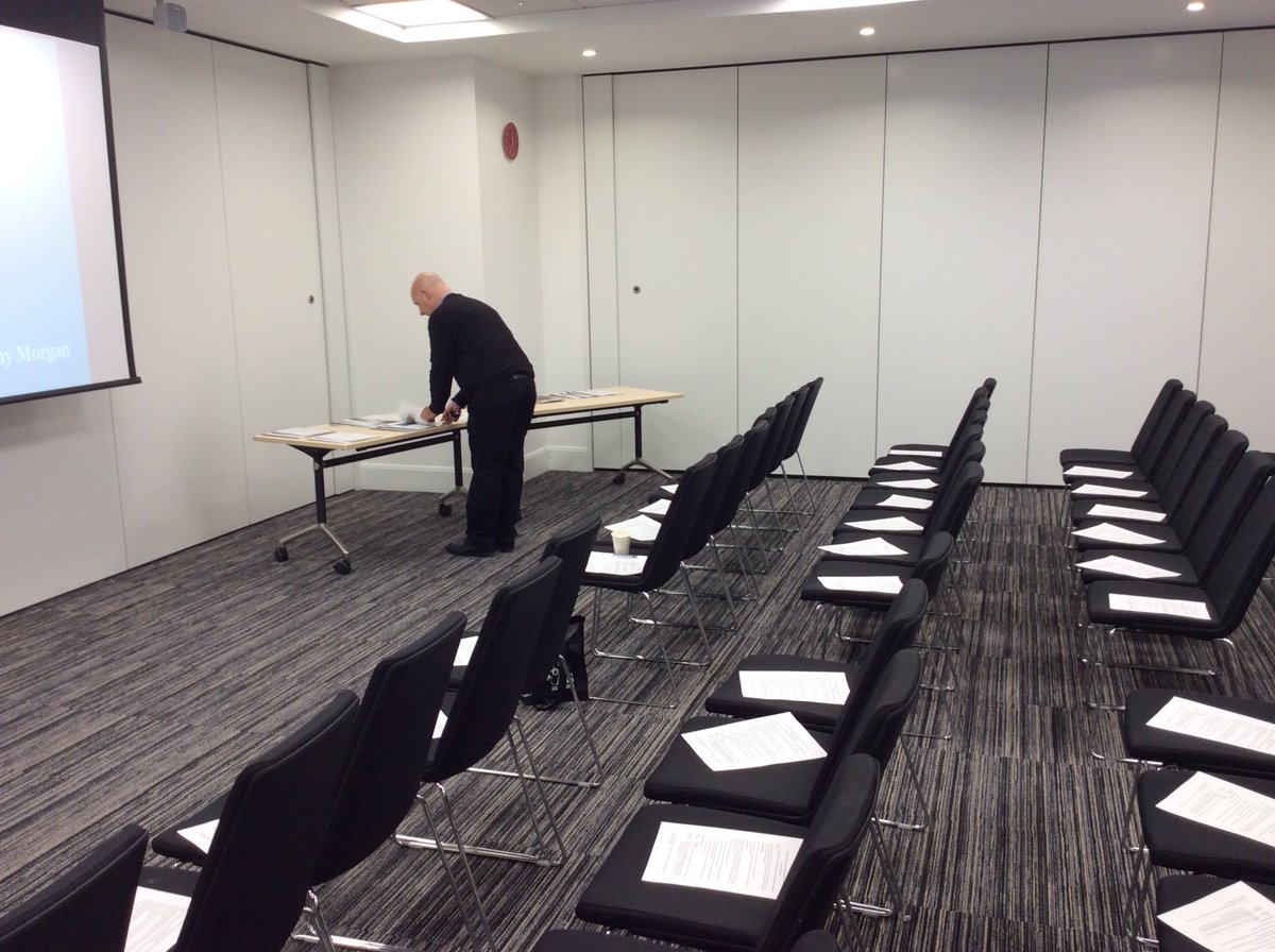 buscodesign's tweet photo. Getting ready to begin... #SelfManagedLearning #LTSE2016 https://t.co/lMiEge1UfH