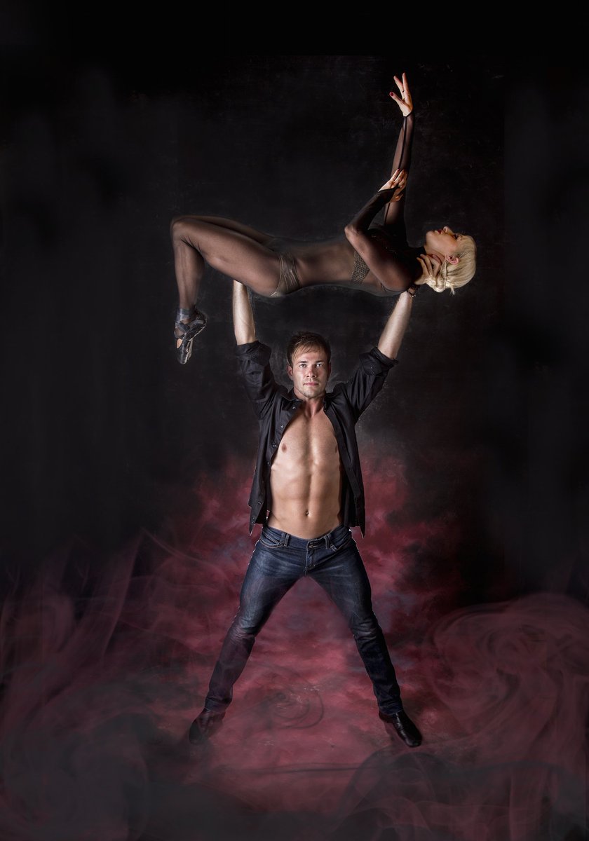 oleksiimichele's tweet photo. Exciting things are coming soon.......
Watch this space!
#oleksiimichele #lifting #beauty
#strengthact #dance https://t.co/CjpJs9IQSd