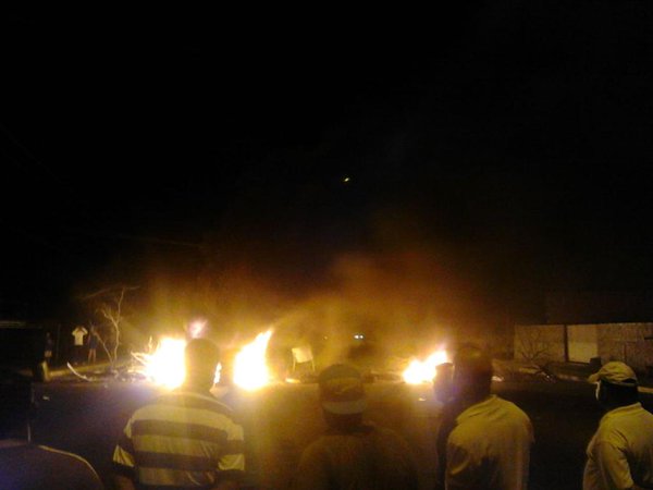 AnonCaos's tweet photo. ..Que nadie se equivoque,

"Cuando un pueblo pierde el miedo consolida en las calles su Libertad"

#AbajoLaTirania https://t.co/uzSiFrdlbI