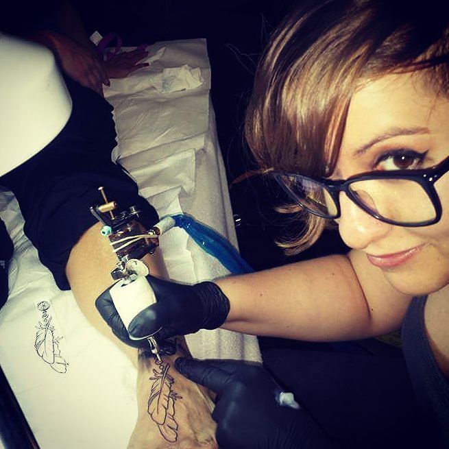 Inkfusion3's tweet photo. Pillado tatuando en Piarlé #tattoo #tatuajes #oferta #tinta #ink #eternalink #kwadromneedles #eikon #piarle #dynami… https://t.co/yHUJZNDzoz